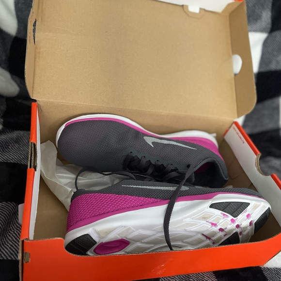 Nike in-season Tr 6 size 8 - Picture 7 of 9